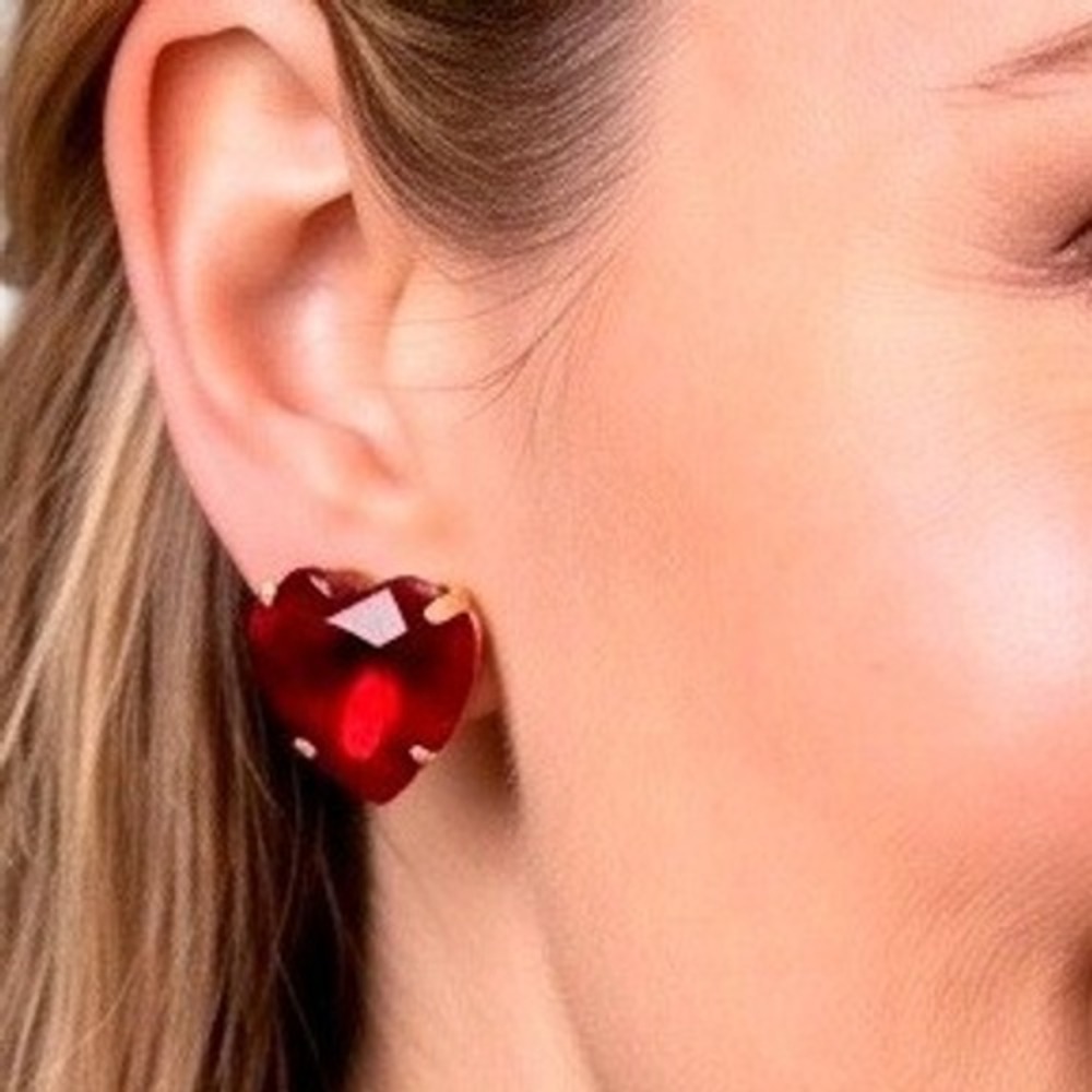 Sue Ellen Vintage Red Crystal Heart Clip On Earrings Gold Tone Statement Studs